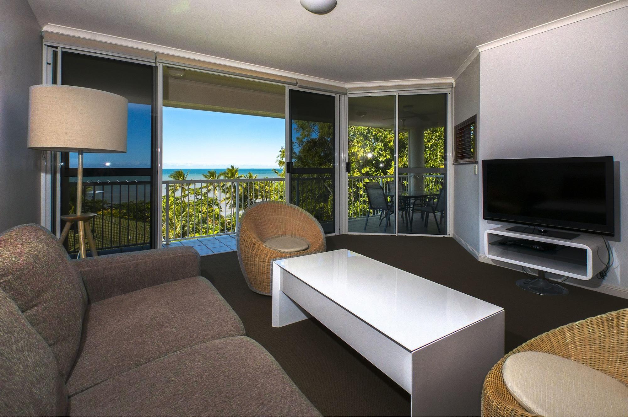 On The Beach Apartments Trinity Beach Exteriör bild