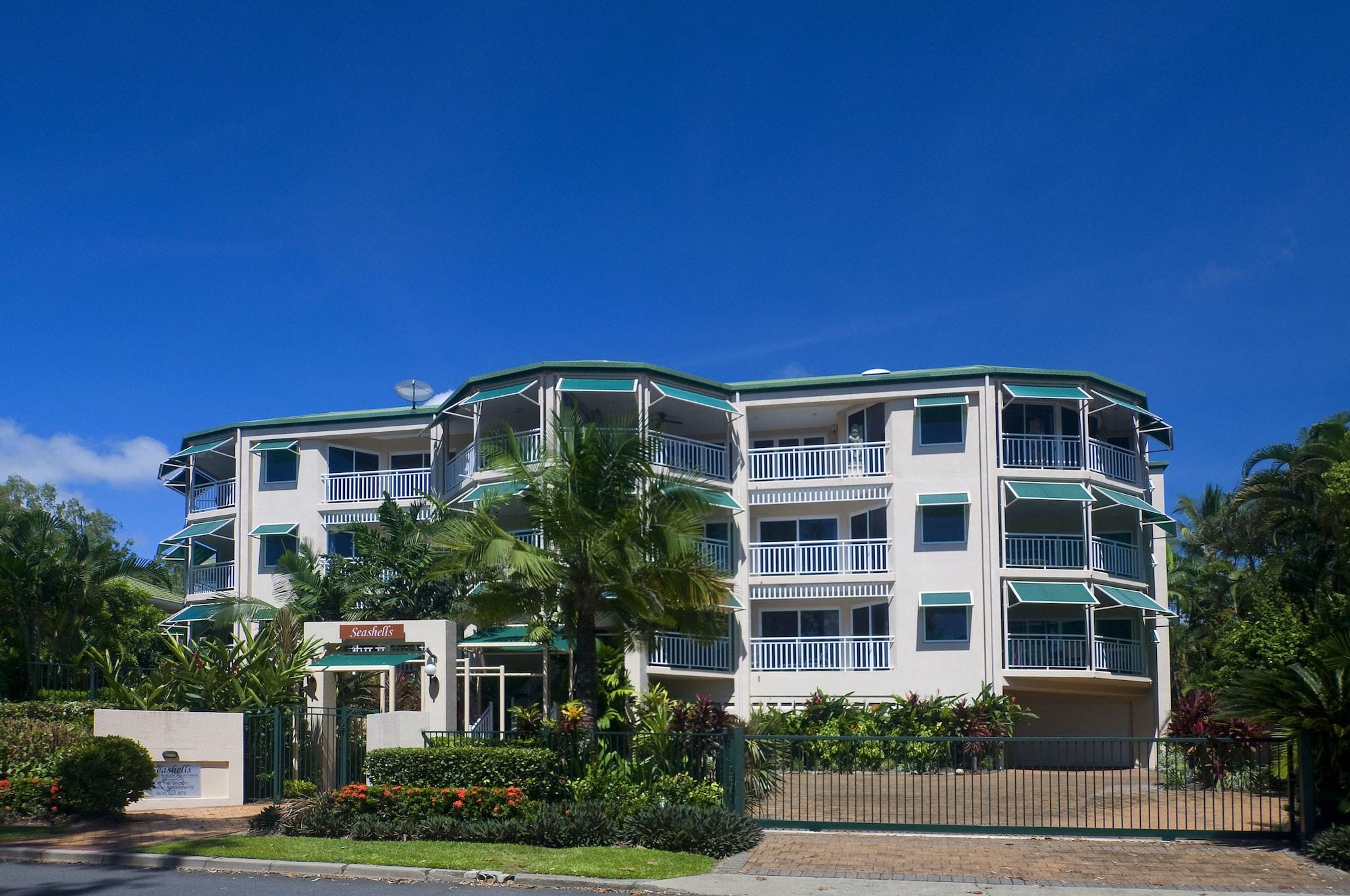 On The Beach Apartments Trinity Beach Exteriör bild
