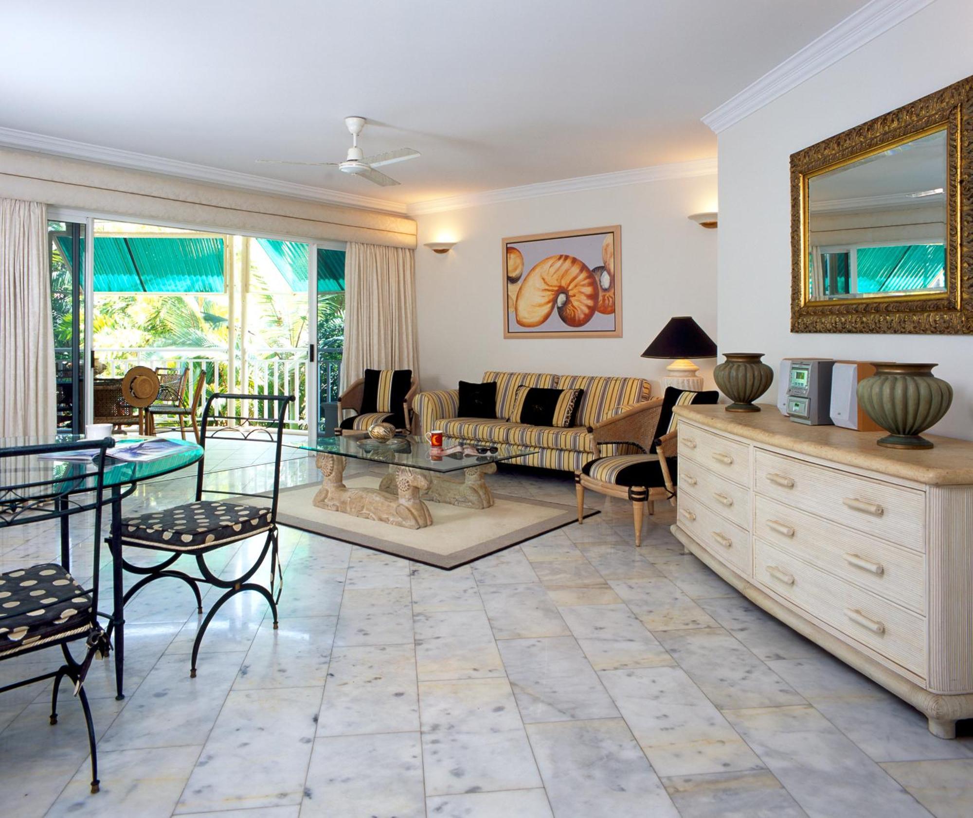 On The Beach Apartments Trinity Beach Rum bild